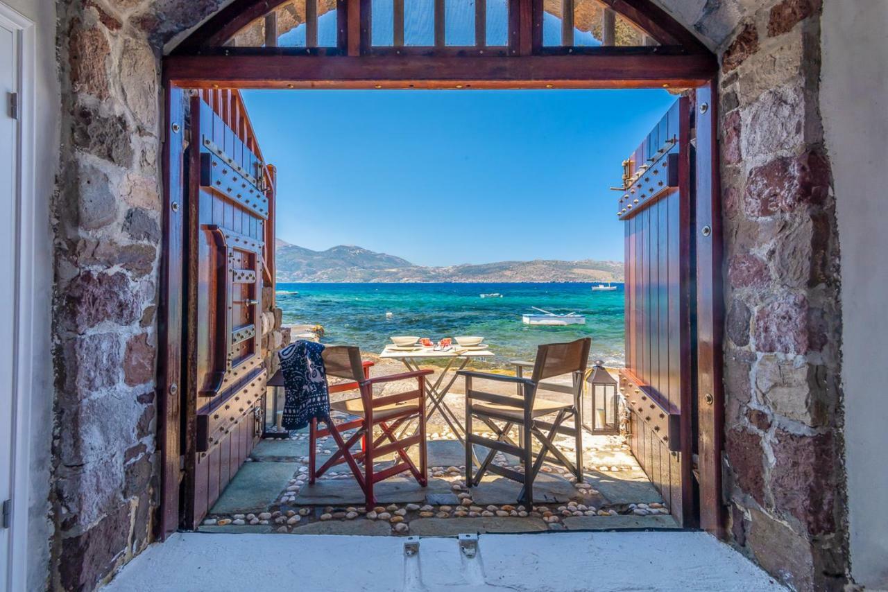 Willa Neosikos Amazing Beach House In Milos Island Klima  Zewnętrze zdjęcie