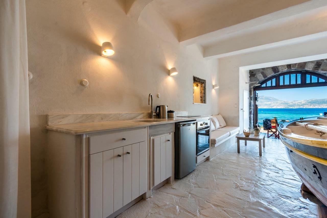 Willa Neosikos Amazing Beach House In Milos Island Klima  Zewnętrze zdjęcie
